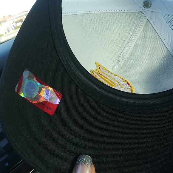 USC hat - Picture 2 of 4